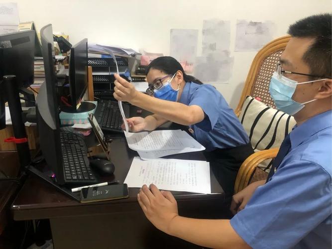抗疫一线|核载7人的小面包车居然塞满18人且多未戴口罩,荔城检察"48